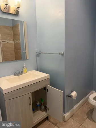 $3,300 | 1821 North Capitol Street Northeast, Unit 2, Washington, DC 20002