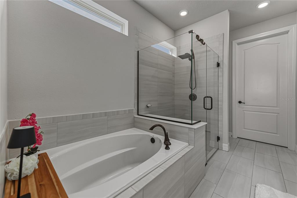 7430 Pool Compass Loop Wesley Chapel, FL 33545 - Photo 41 of 88