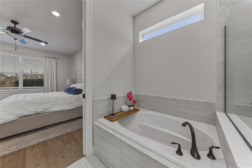 7430 Pool Compass Loop Wesley Chapel, FL 33545 - Photo 43 of 88