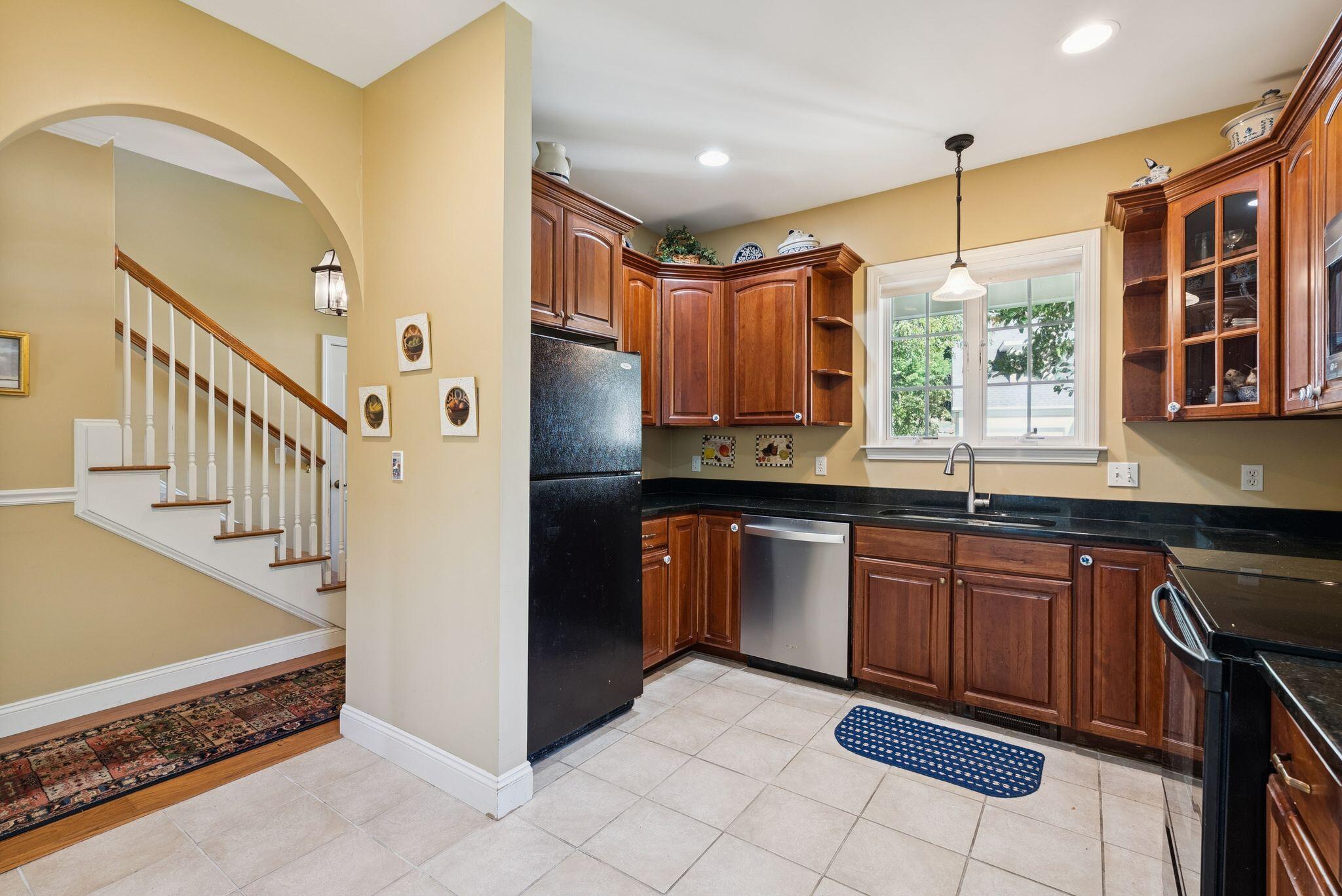 2 Breakwater Way, Unit 2 Saco, ME 04072 - Photo 4 of 31 2 Breakwater Way