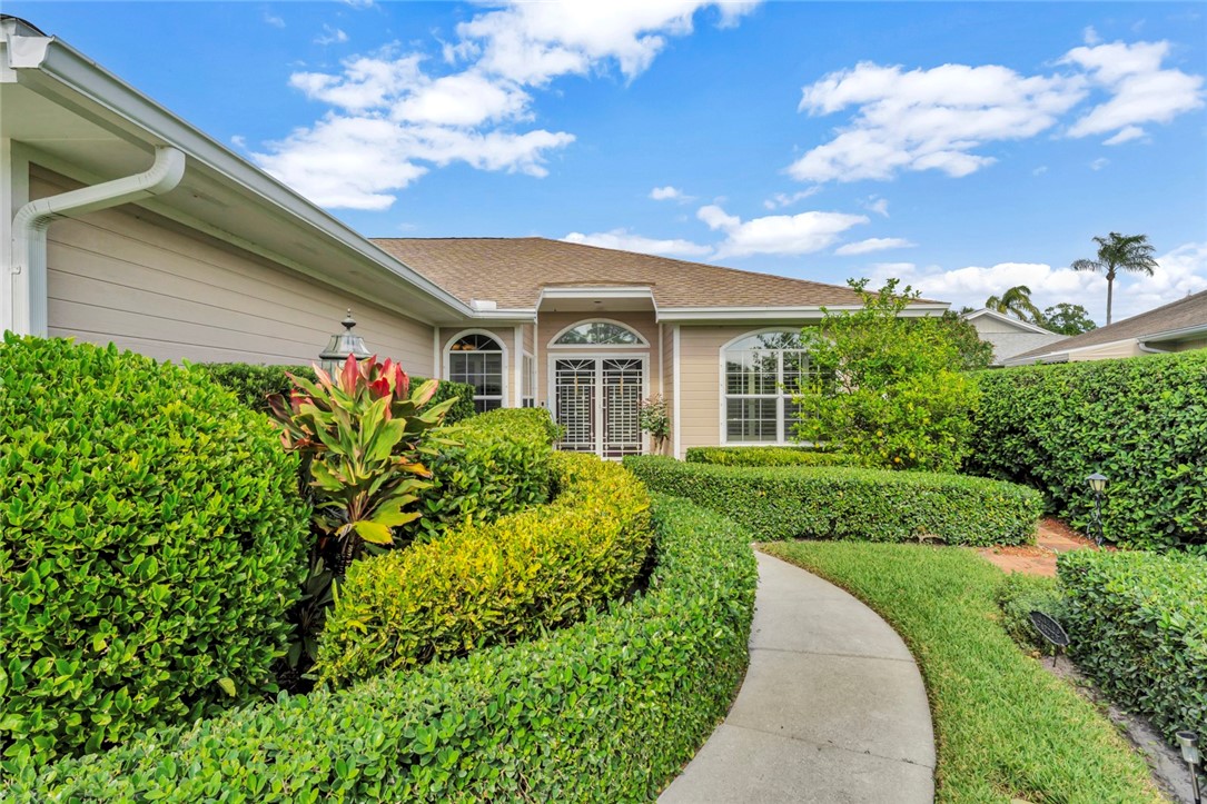 710 Timber Ridge Trail Southwest Vero Beach, FL 32962 - Photo 3 of 28 Gallery Image 3