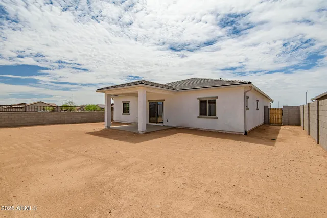 $398,900 | 4039 North Ghost Holw Way, Casa Grande, AZ 85122