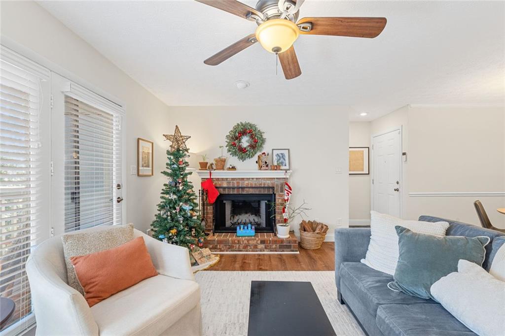 414 Tuxworth Circle Decatur, GA 30033 - Photo 3 of 24