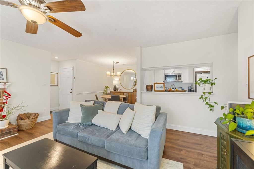 414 Tuxworth Circle Decatur, GA 30033 - Photo 4 of 24