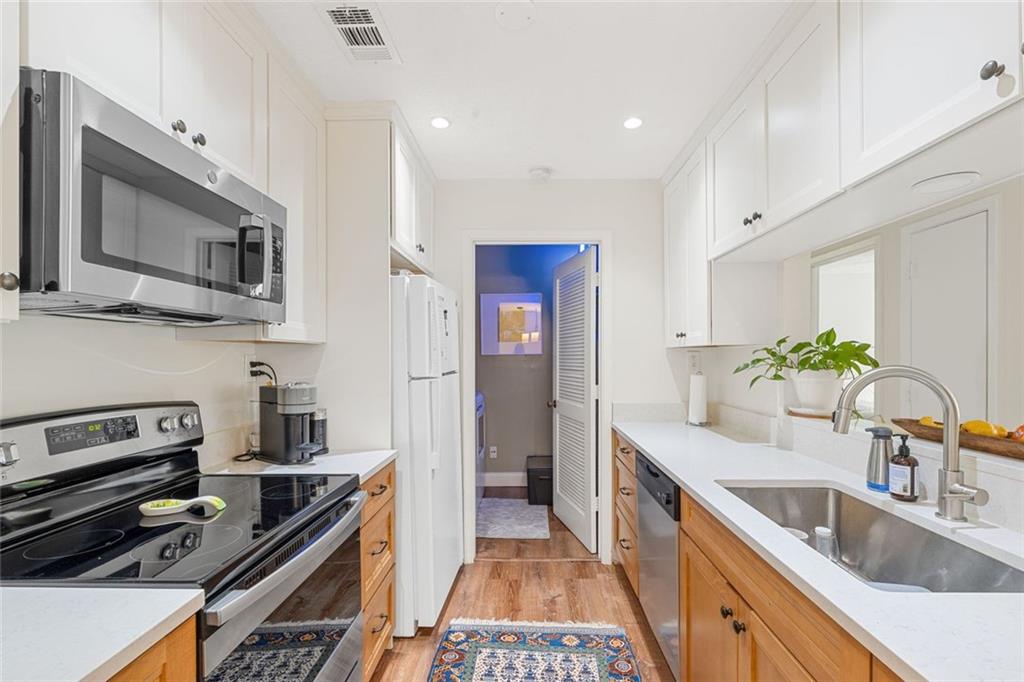 414 Tuxworth Circle Decatur, GA 30033 - Photo 9 of 24