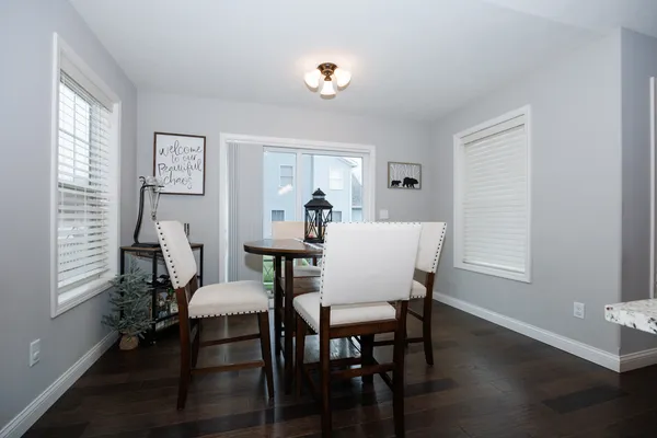 $399,900 | 407 Bob White Way, Normal, IL 61761