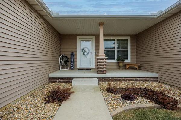 $399,900 | 407 Bob White Way, Normal, IL 61761