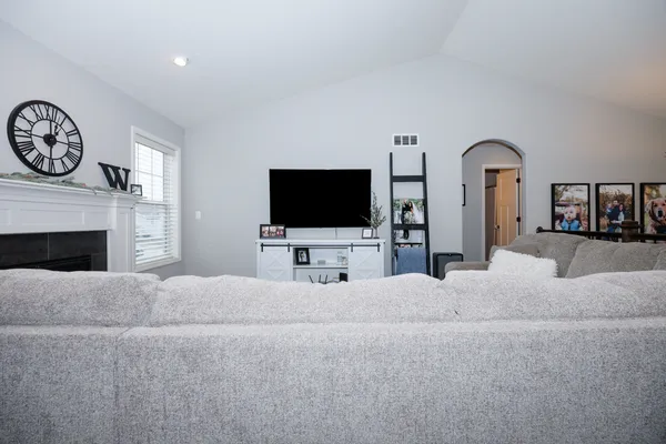 $399,900 | 407 Bob White Way, Normal, IL 61761