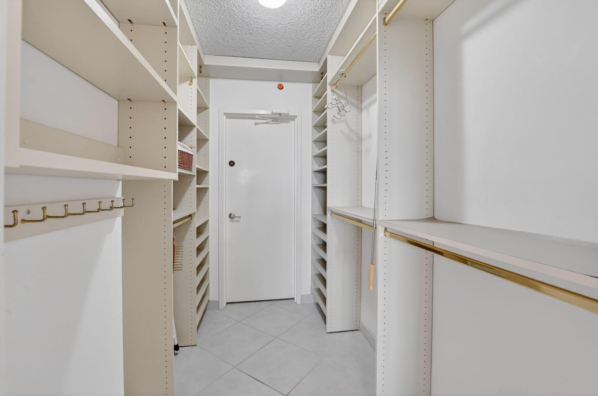 2121 North Ocean Boulevard, Unit 805W Boca Raton, FL 33431 - Photo 10 of 31 2121 N. OCEAN BLVD. #805W