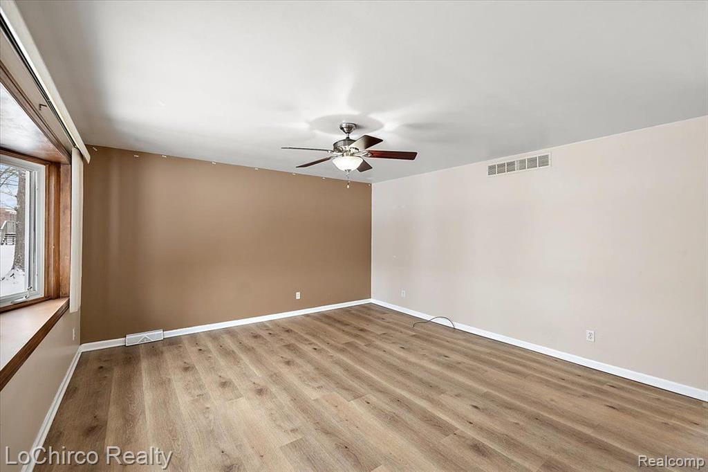3147 Culbertson Avenue Rochester Hills, MI 48307 - Photo 14 of 38