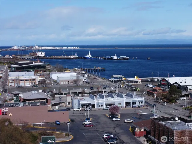 $1,000 | 222 North Lincoln Street, Unit 106, Port Angeles, WA 98362