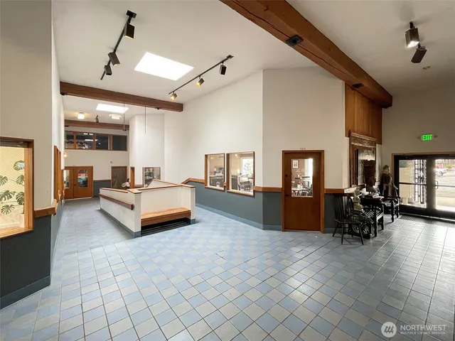 $1,000 | 222 North Lincoln Street, Unit 106, Port Angeles, WA 98362