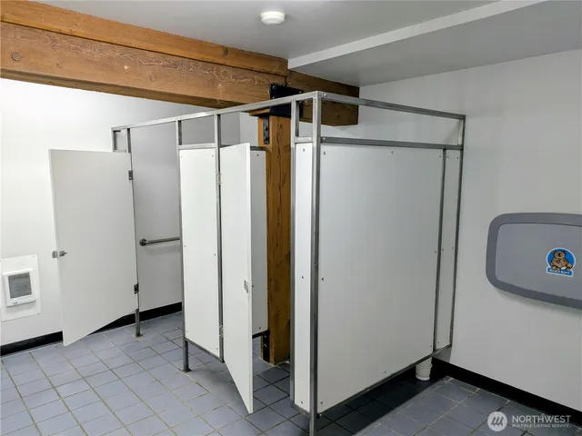 $1,000 | 222 North Lincoln Street, Unit 106, Port Angeles, WA 98362