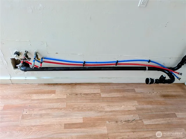 $1,000 | 222 North Lincoln Street, Unit 106, Port Angeles, WA 98362