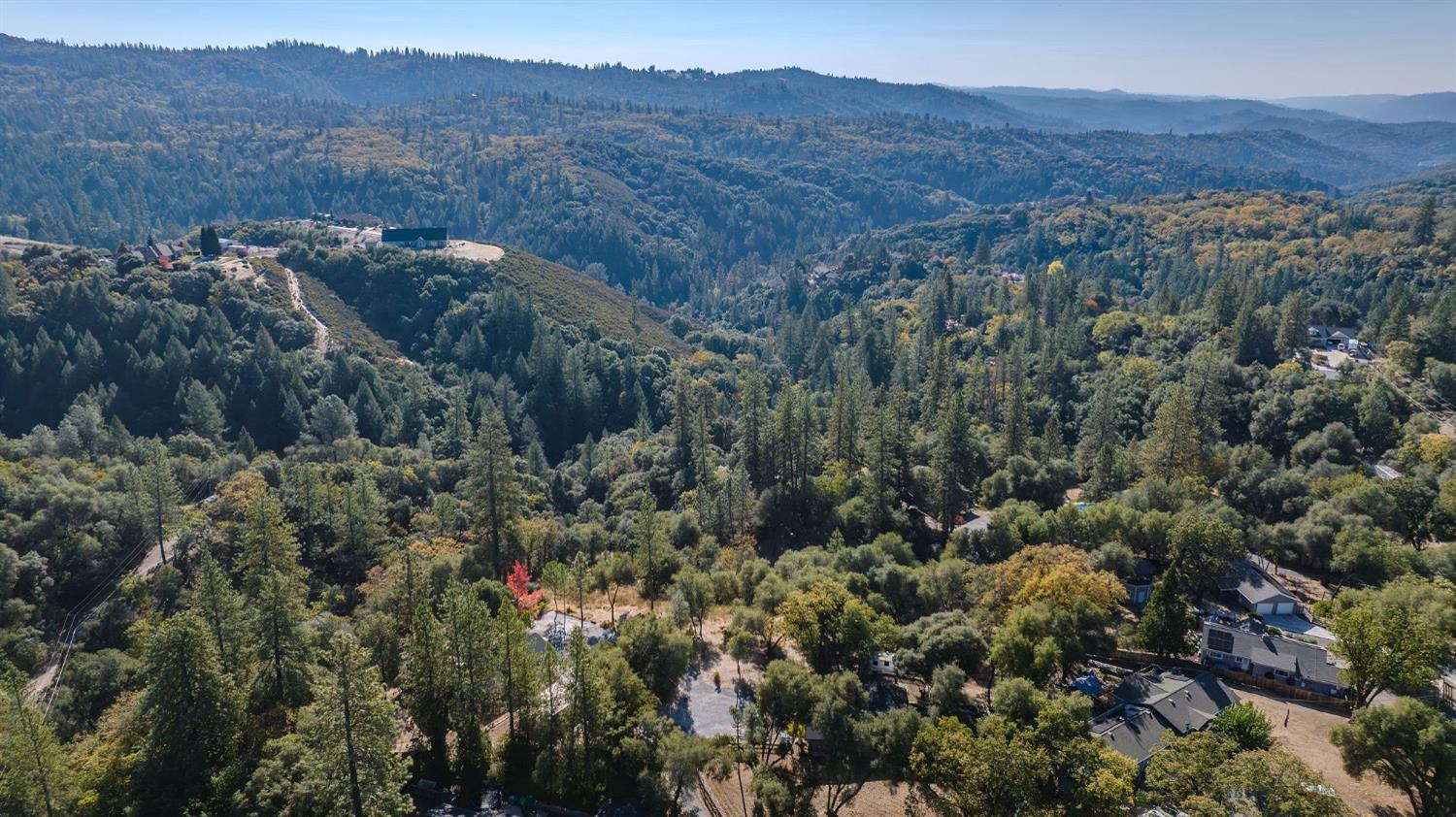 5793 Forest Lake Road Diamond Springs, CA 95619 - Photo 26 of 27 an aerial view of residential house and green space