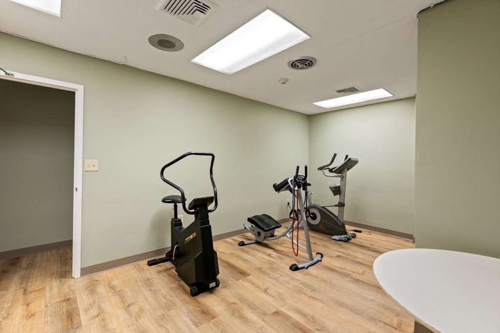 1008 Paradise Road, Unit 2E Swampscott, MA 01907 - Photo 18 of 22 Gallery Image 18