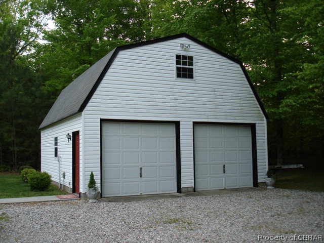 8122 Willis Road Gloucester, VA 23061 - Photo 19 of 24