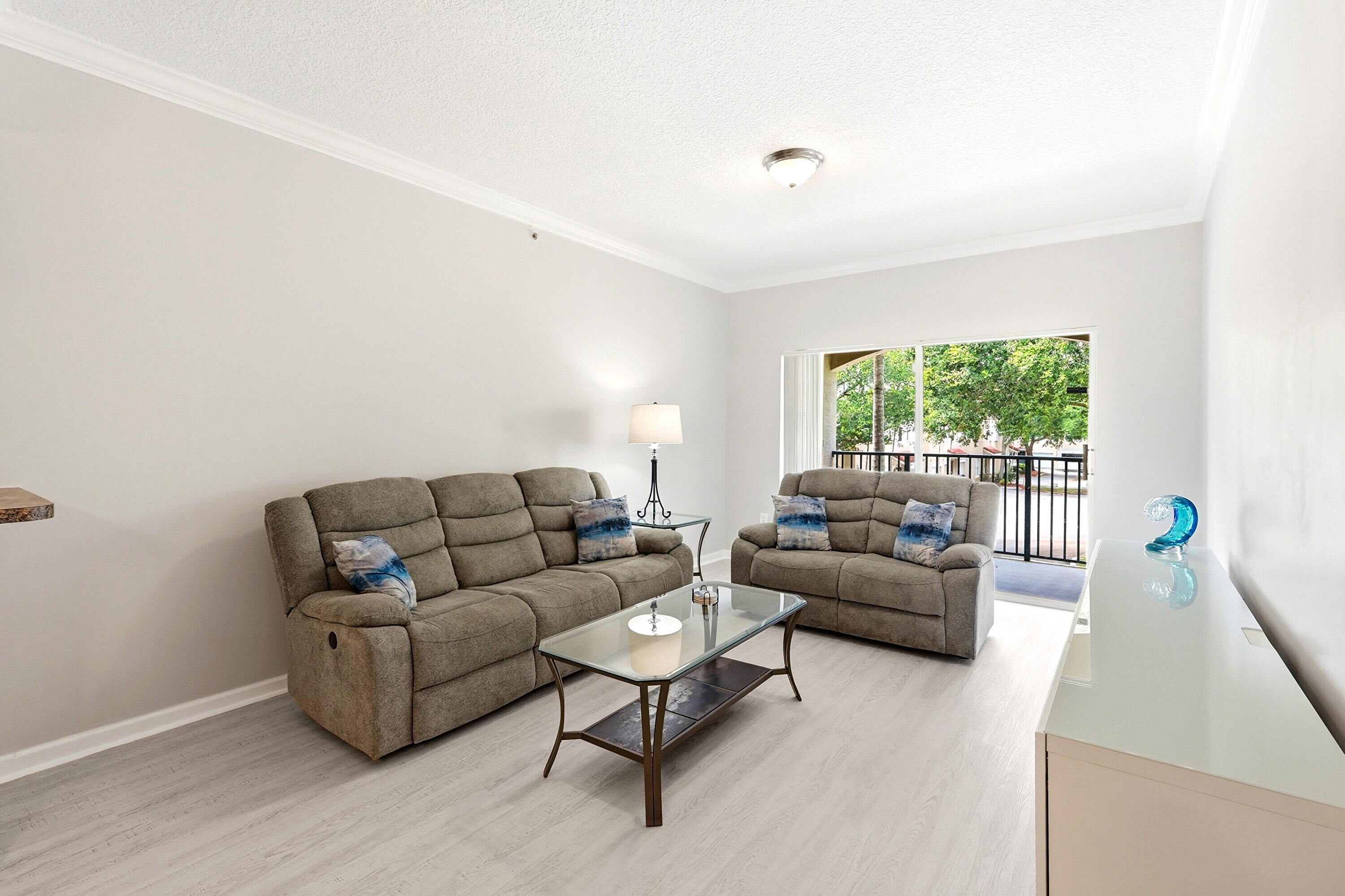 5820 West Sample Road, Unit 206 Coral Springs, FL 33067 - Photo 13 of 33 13_dsc_0367