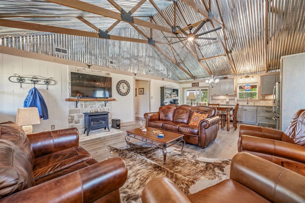 1271 Private 2120 Road Meridian, TX 76665 - Photo 8 of 40