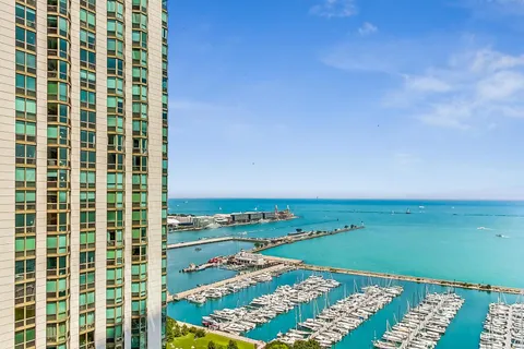 $424,000 | 155 North Harbor Drive, Unit 2404, Chicago, IL 60601