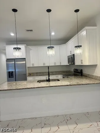 $1,800 | 2523 Daniel Avenue North, Lehigh Acres, FL 33971