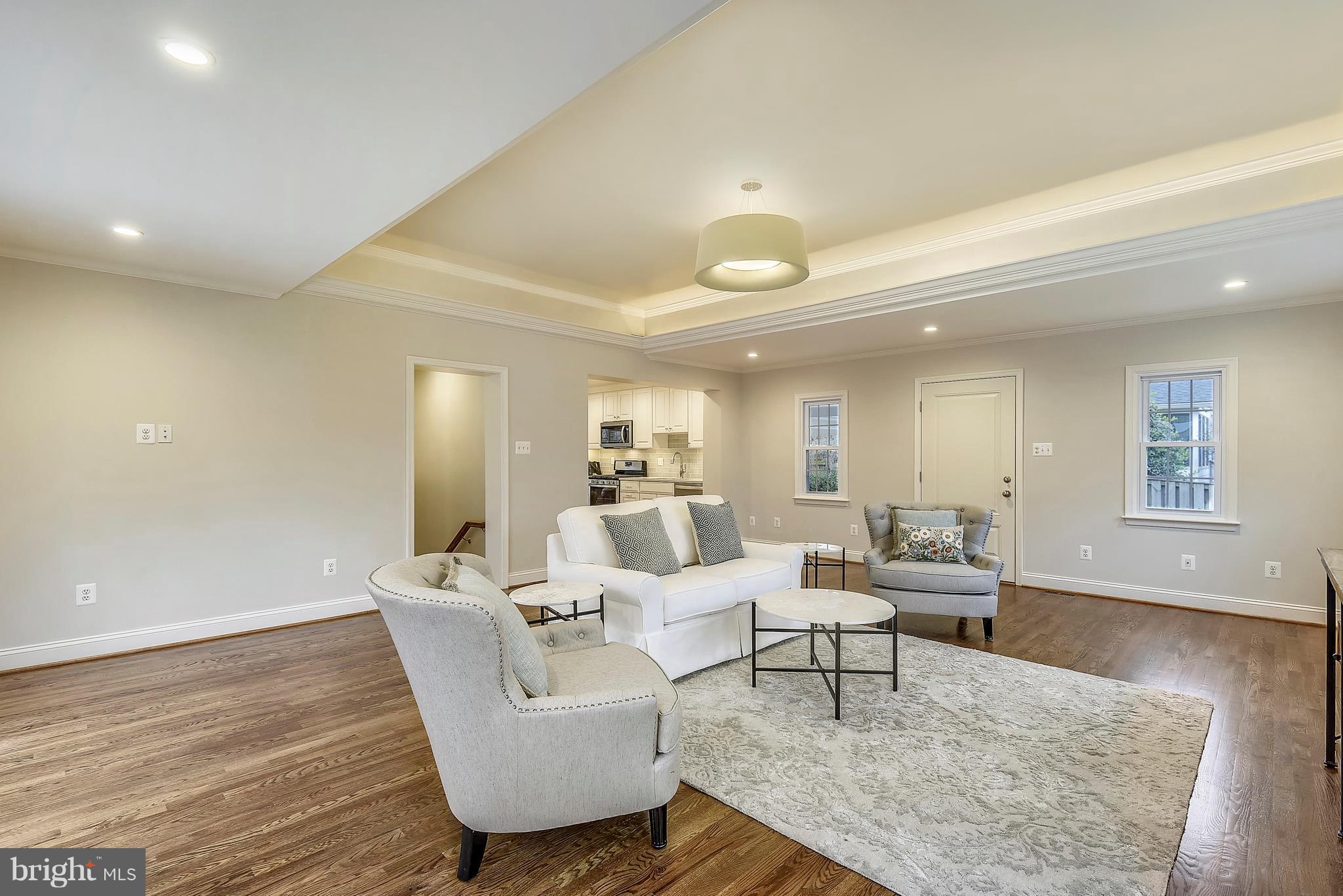 7920 Bainbridge Road Alexandria, VA 22308 - Photo 8 of 30 Main Level Family Room with Cove Lighting