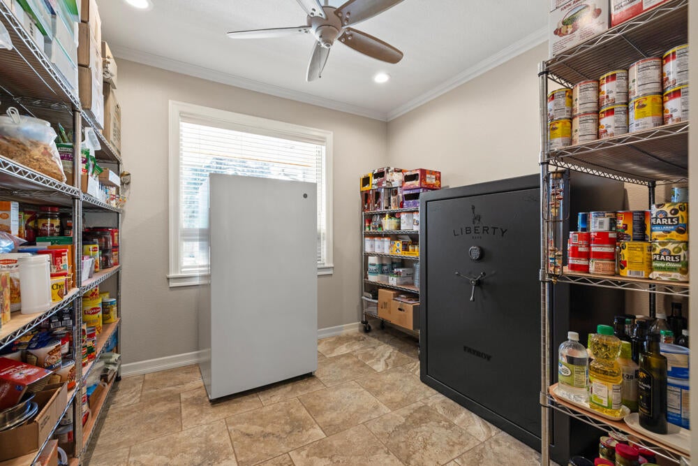 6349 Sanderling Road Klamath Falls, OR 97601 - Photo 21 of 75 Pantry Off Kitchen