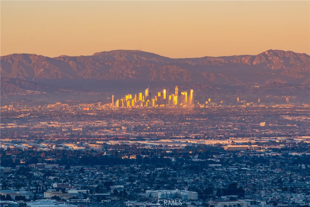 80 Saddleback Road Rolling Hills, CA 90274 - Photo 9 of 43 a view of a city