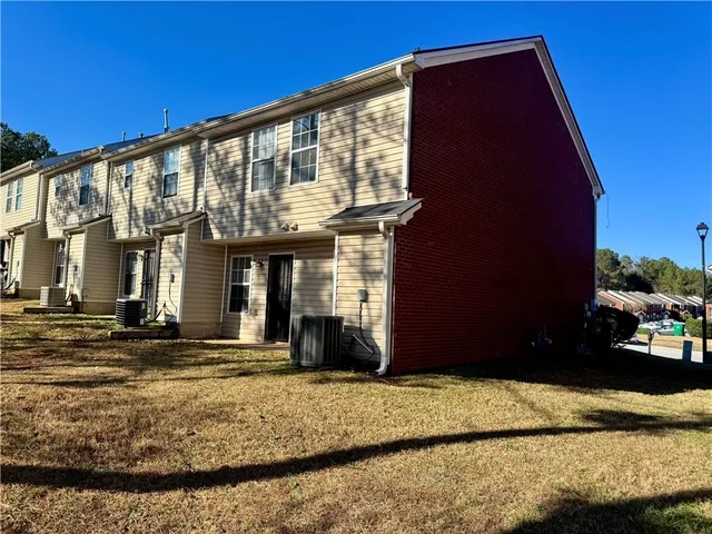 $1,650 | 5663 Windfall Lane, Lithonia, GA 30058
