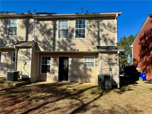 $1,650 | 5663 Windfall Lane, Lithonia, GA 30058