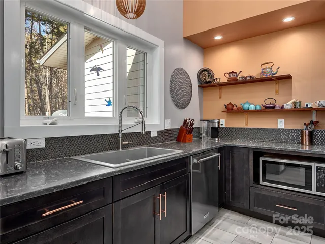 $999,999 | 237 North Mountain Lane, Mill Spring, NC 28756