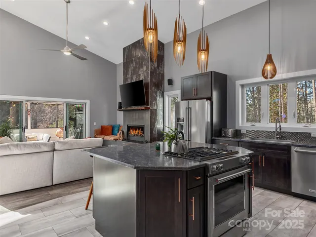 $999,999 | 237 North Mountain Lane, Mill Spring, NC 28756