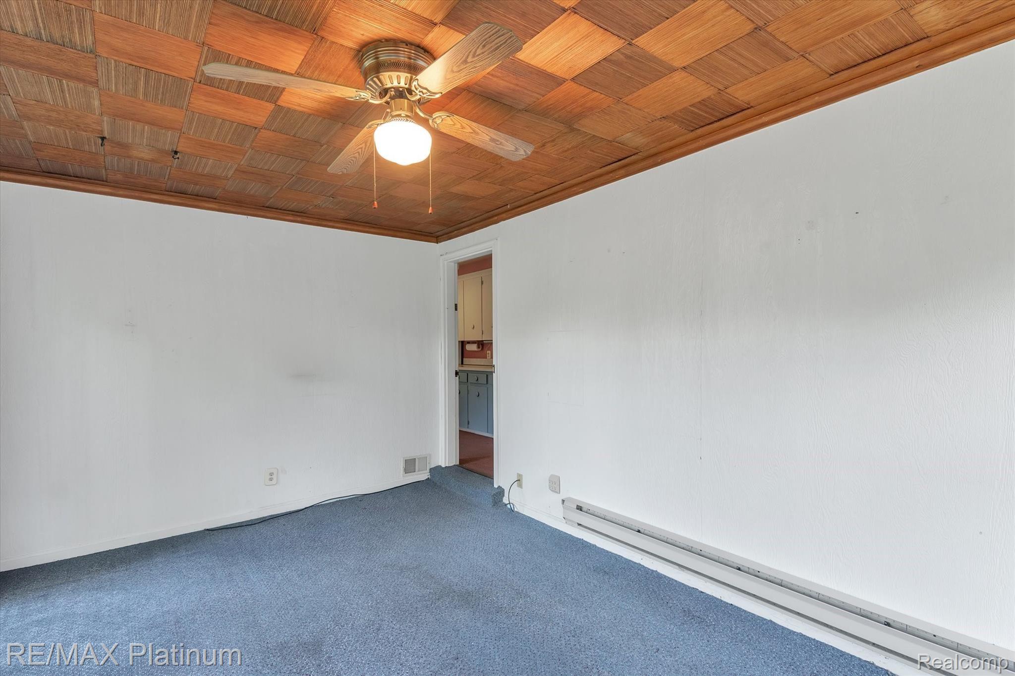 110 Riddle Street Howell, MI 48843 - Photo 20 of 39 20-110-Riddle-St-WindowStill-Real-Estate-Photography-20.jpg