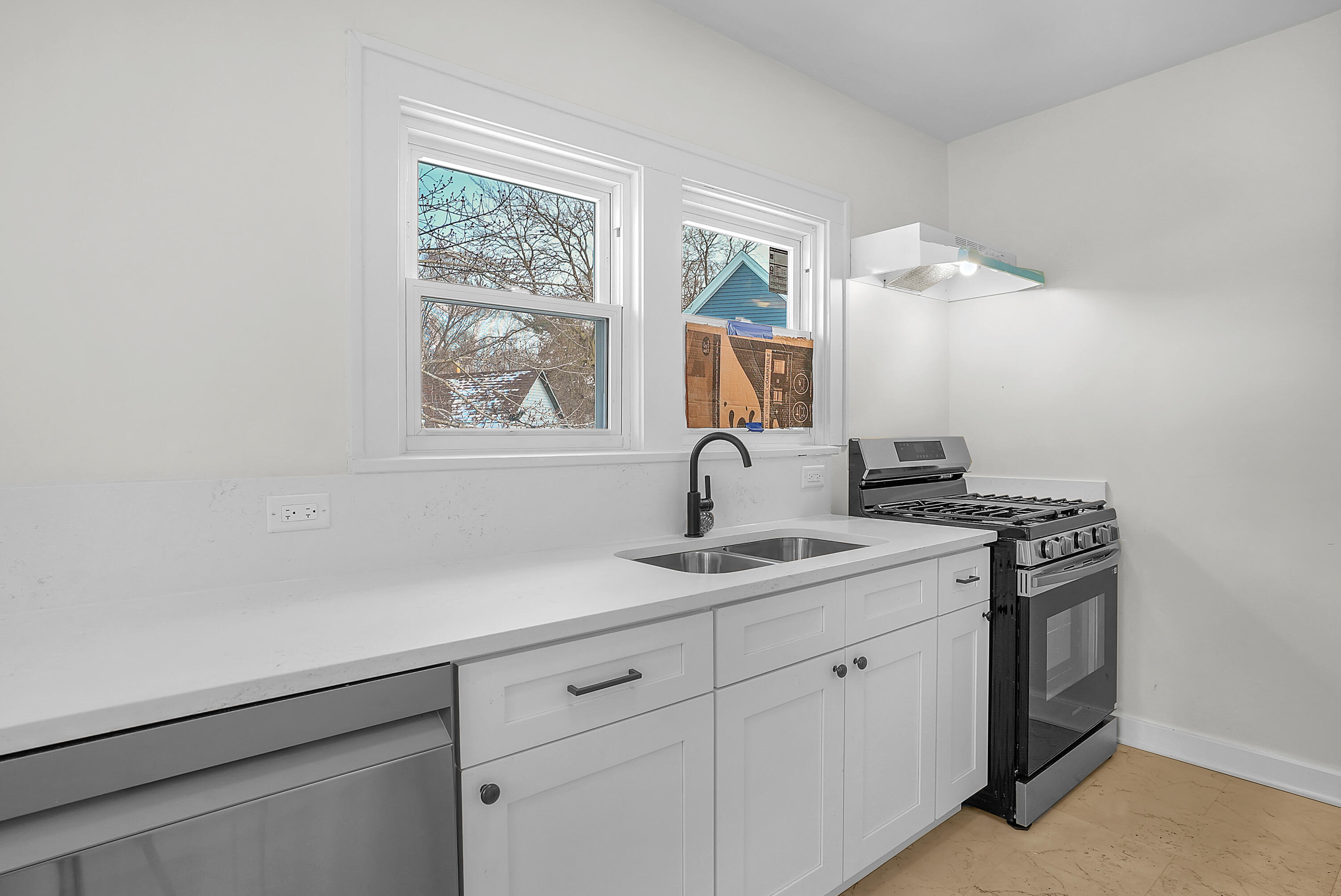 817 East 11th Street Michigan City, IN 46360 - Photo 11 of 18 3000x2005