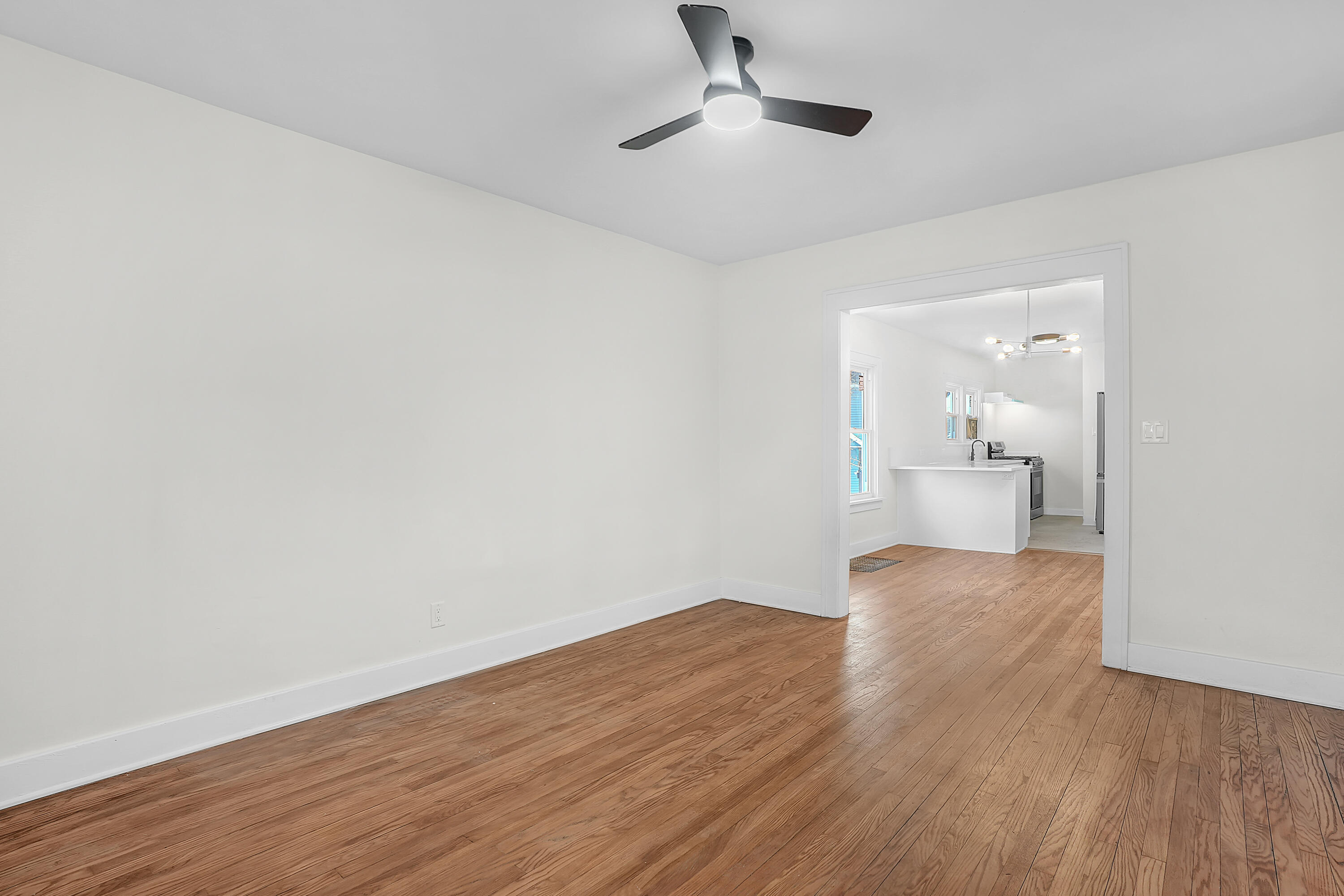 817 East 11th Street Michigan City, IN 46360 - Photo 6 of 18 3000x2002