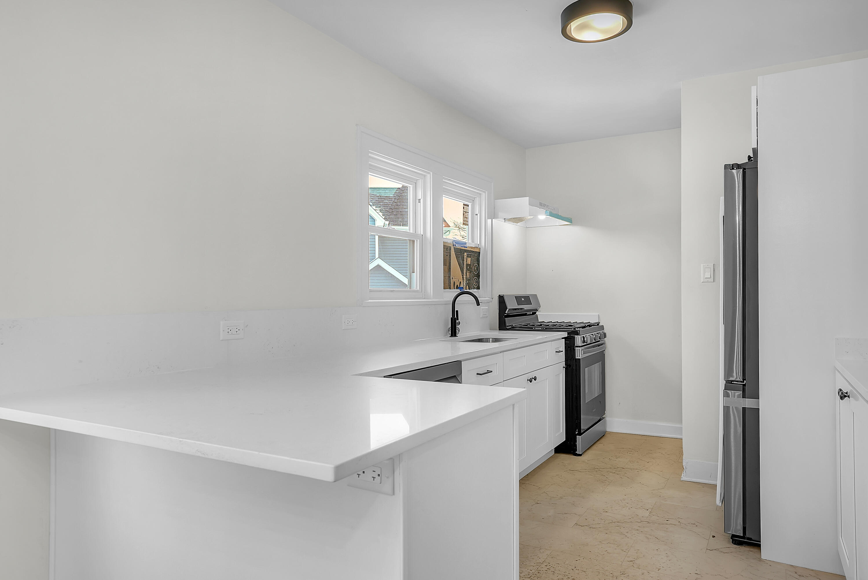 817 East 11th Street Michigan City, IN 46360 - Photo 10 of 18 3000x2005
