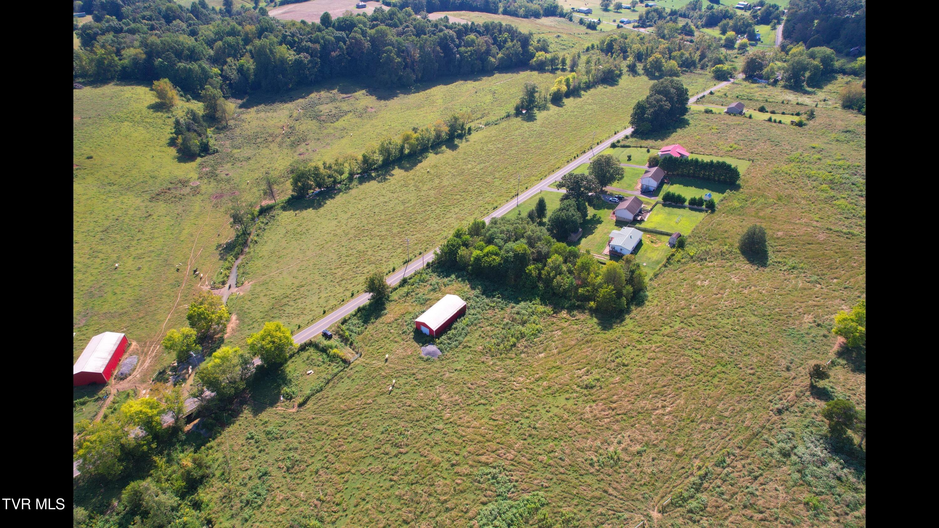 1320 Corby Bridge Road, Unit 13 Chuckey, TN 37641 - Photo 6 of 15 Still 2025-09-14 224217_1.20.1