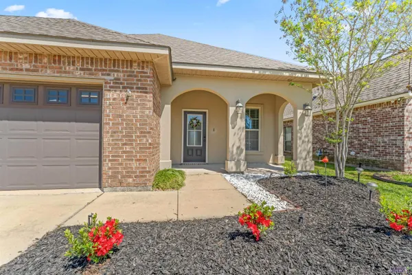 $255,500 | 4280 Olivia Drive, Addis, LA 70710