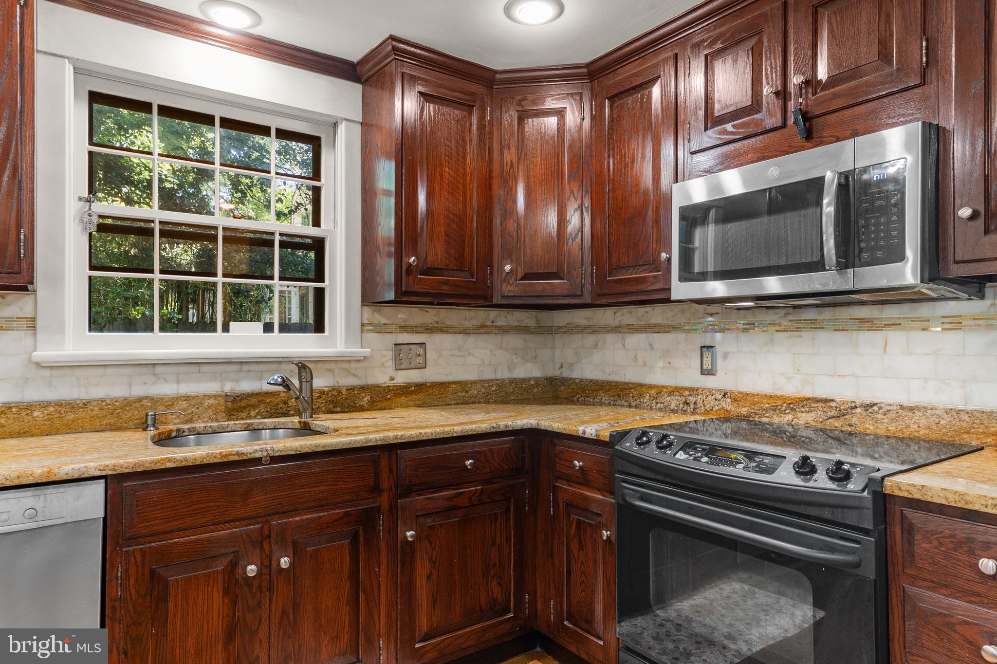 110 Partree Road Cherry Hill, NJ 08003 - Photo 10 of 35