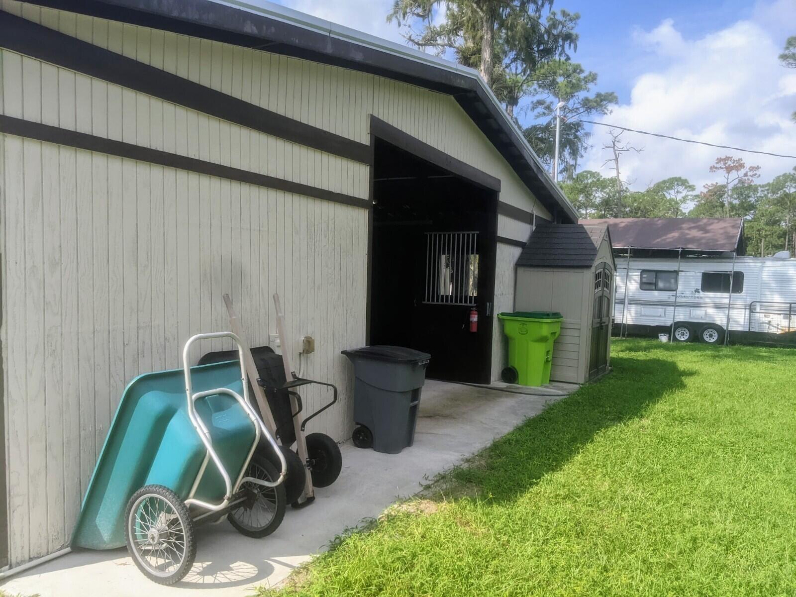 13161 Casey Road, Unit BARN Loxahatchee Groves, FL 33470 - Photo 13 of 34 image (34)