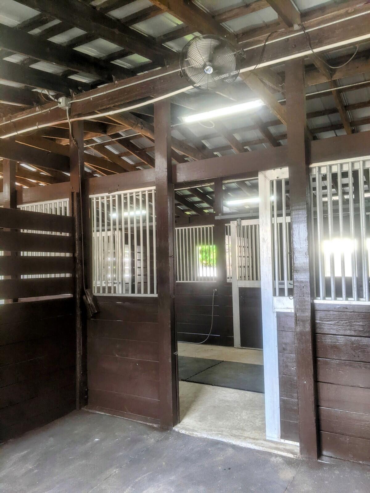 13161 Casey Road, Unit BARN Loxahatchee Groves, FL 33470 - Photo 14 of 34 PXL_20220924_143525264_2