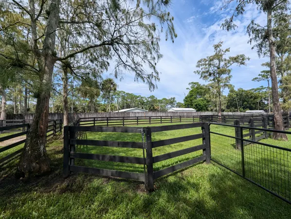 $38,000 | 13161 Casey Road, Unit BARN, Loxahatchee Groves, FL 33470
