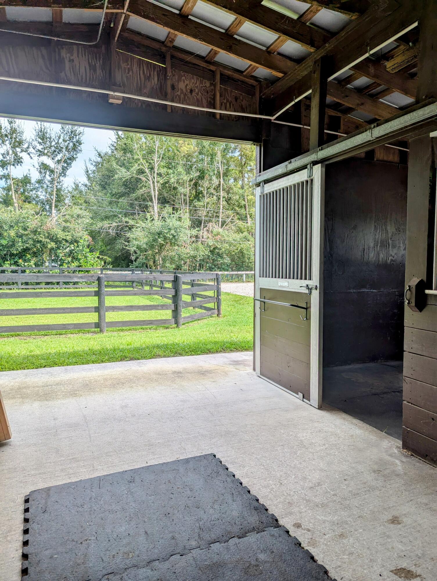 13161 Casey Road, Unit BARN Loxahatchee Groves, FL 33470 - Photo 10 of 34 PXL_20240916_154721067~2