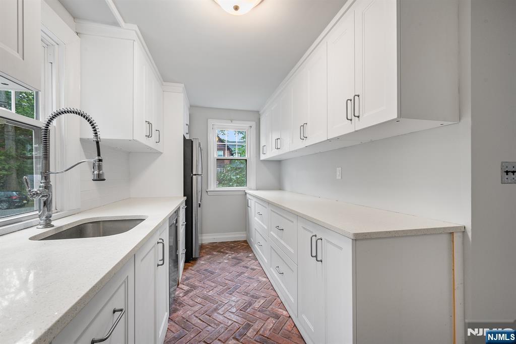 1187 Sussex Road Teaneck, NJ 07666 - Photo 14 of 36 Gallery Image 14