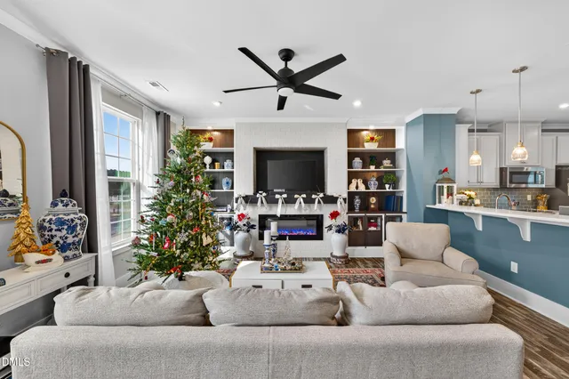 $525,000 | 1115 Platform Drive, Apex, NC 27502