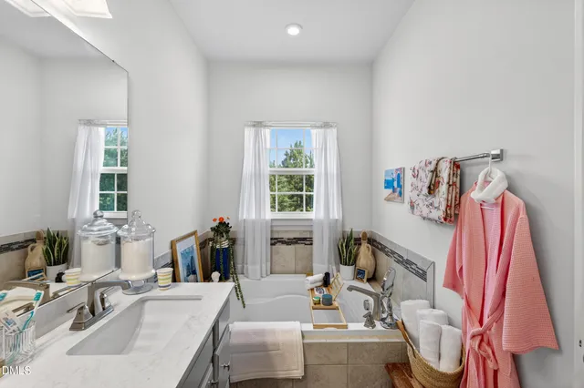 $525,000 | 1115 Platform Drive, Apex, NC 27502