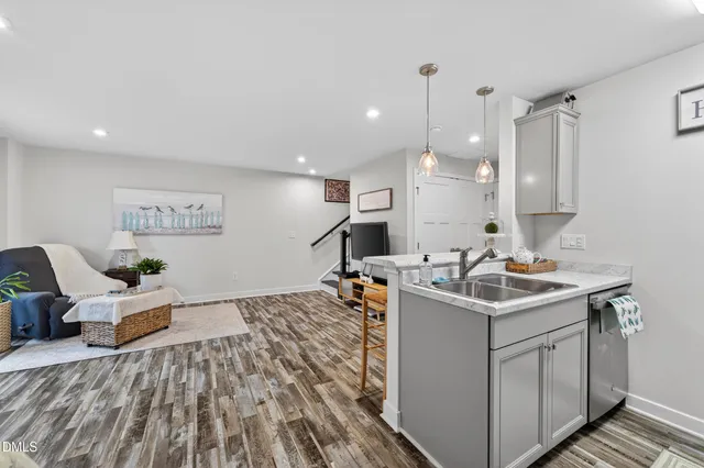 $525,000 | 1115 Platform Drive, Apex, NC 27502