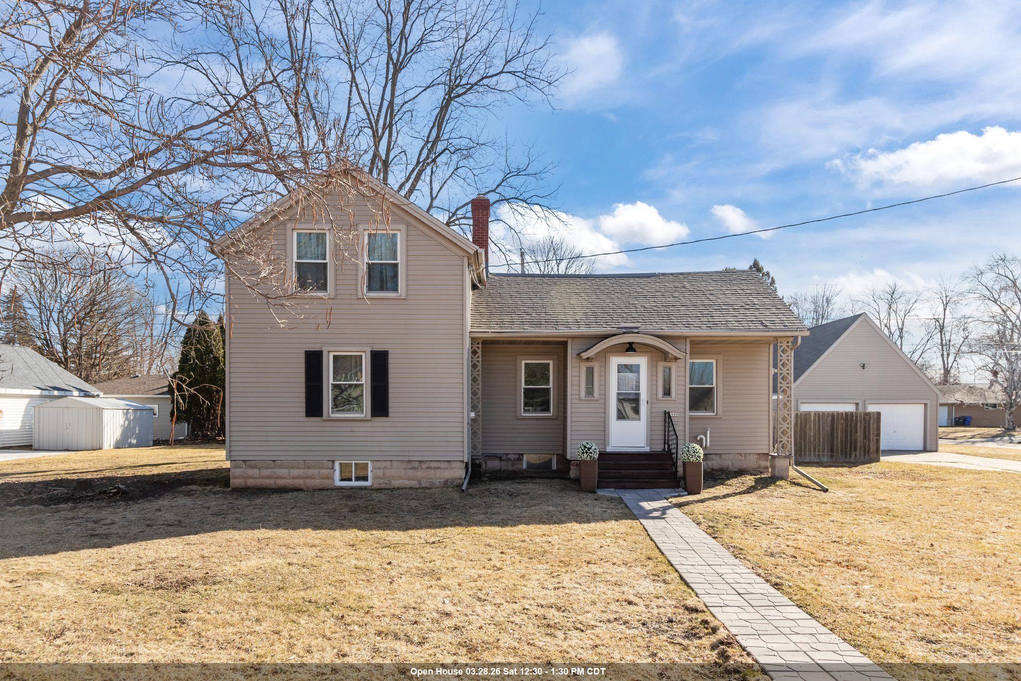 1830 South Oneida Street Appleton, WI 54915 - Photo 1 of 36