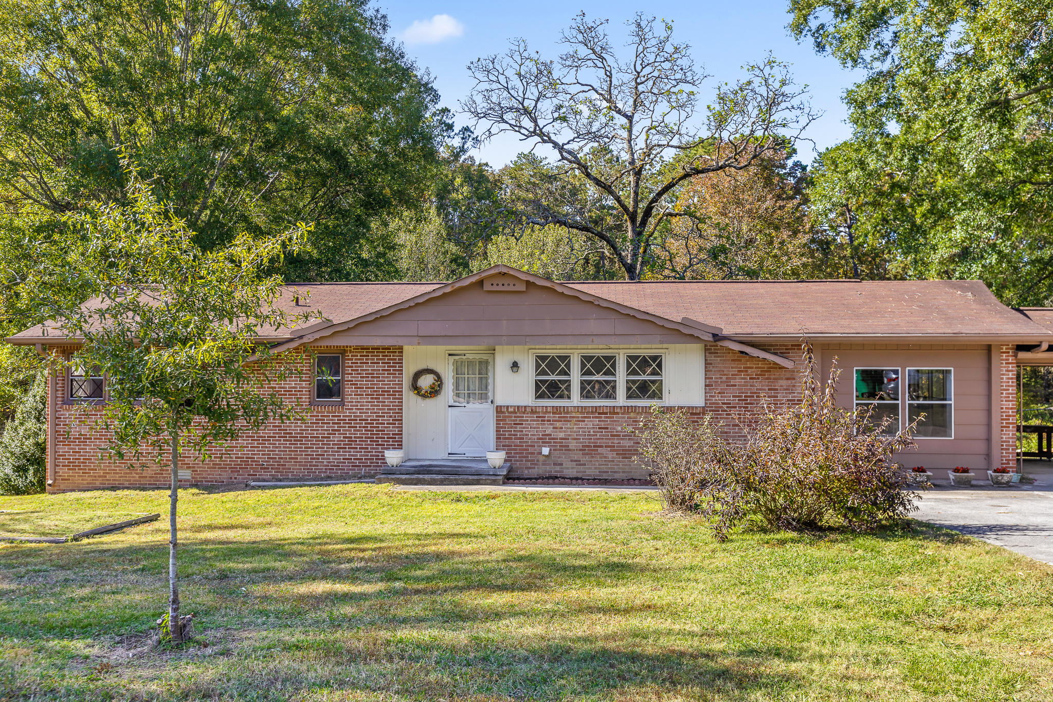 1067 Graysville Road Ringgold, GA 30736 - Photo 1 of 32 Graysville-2