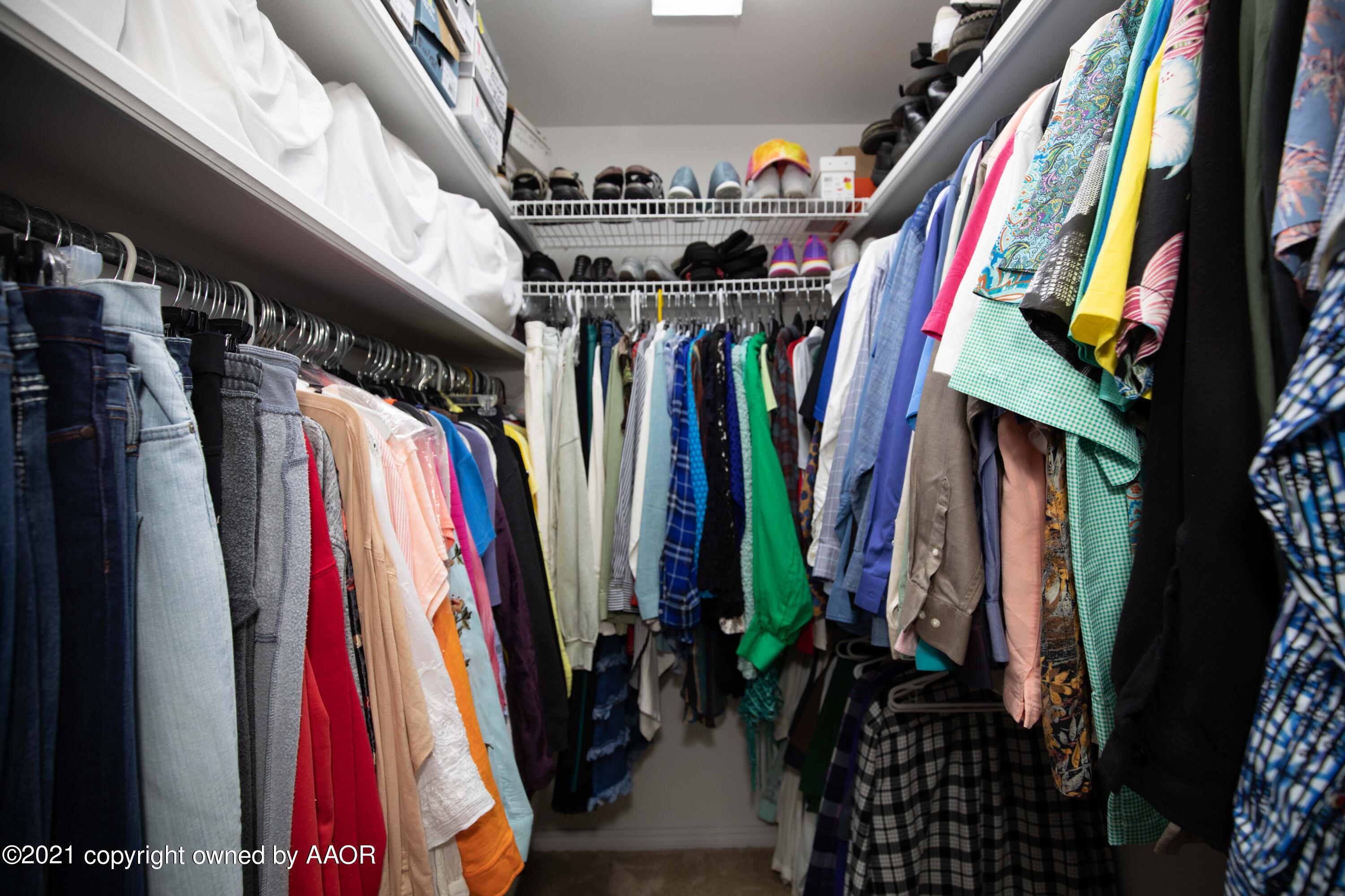5105 While A Way Road Amarillo, TX 79109 - Photo 22 of 36 MASTER CLOSET